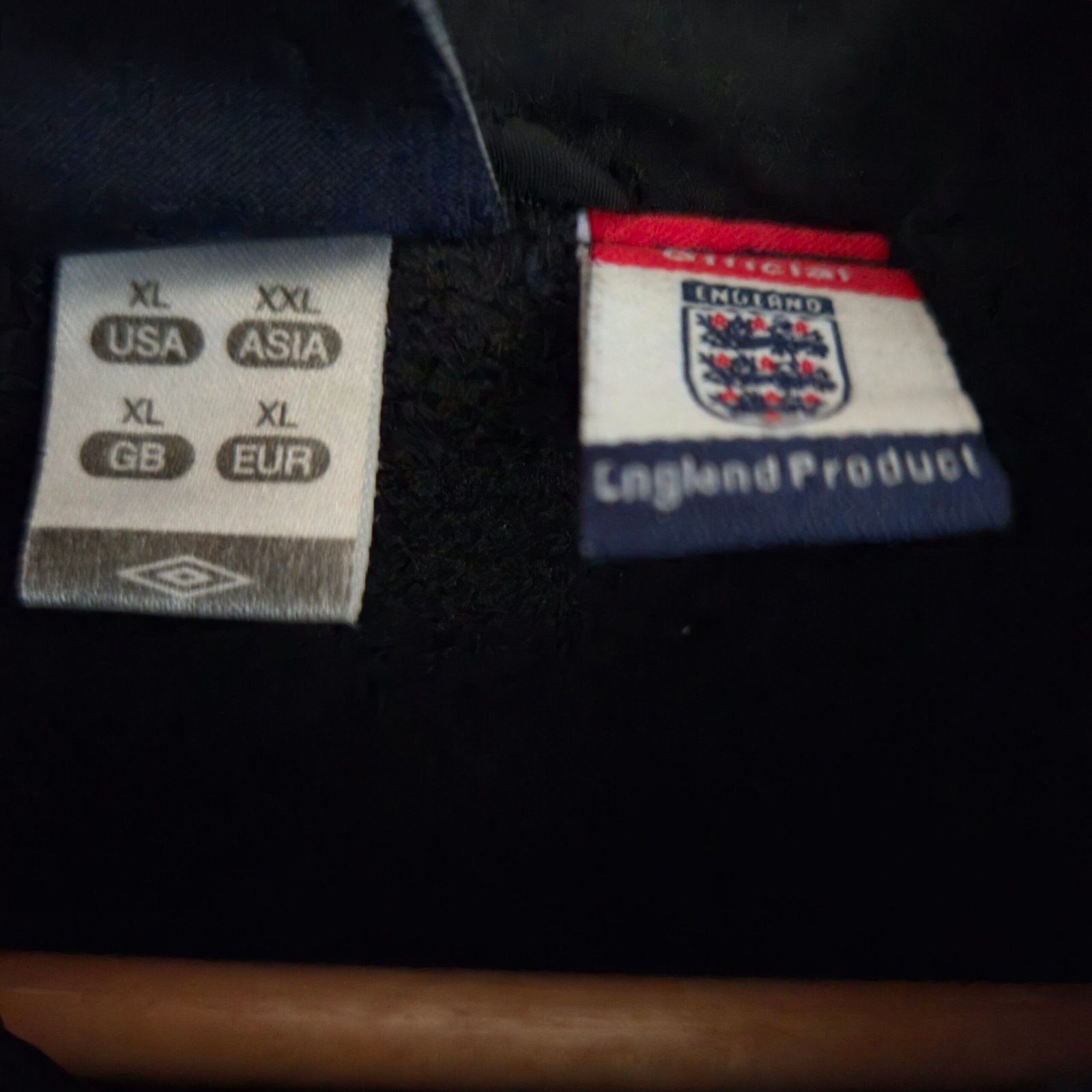 Vintage Umbro England National Football Team 2-in-1 Convertible Track Jacket Vest - Black & Blue (Size XL) - Image 4