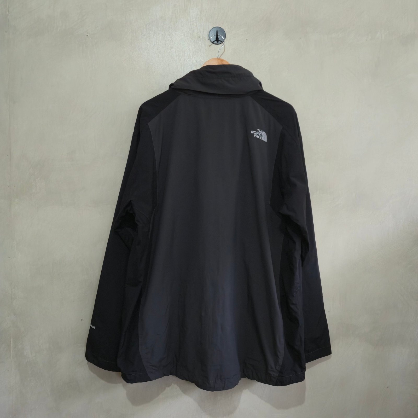 The North Face Men's Waterproof Jacket - Gray/Black, Size XL (AWFB) - Image 3